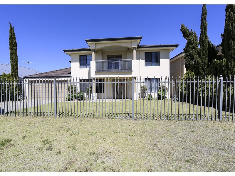 42 Dalecross Avenue, Madeley WA 6065