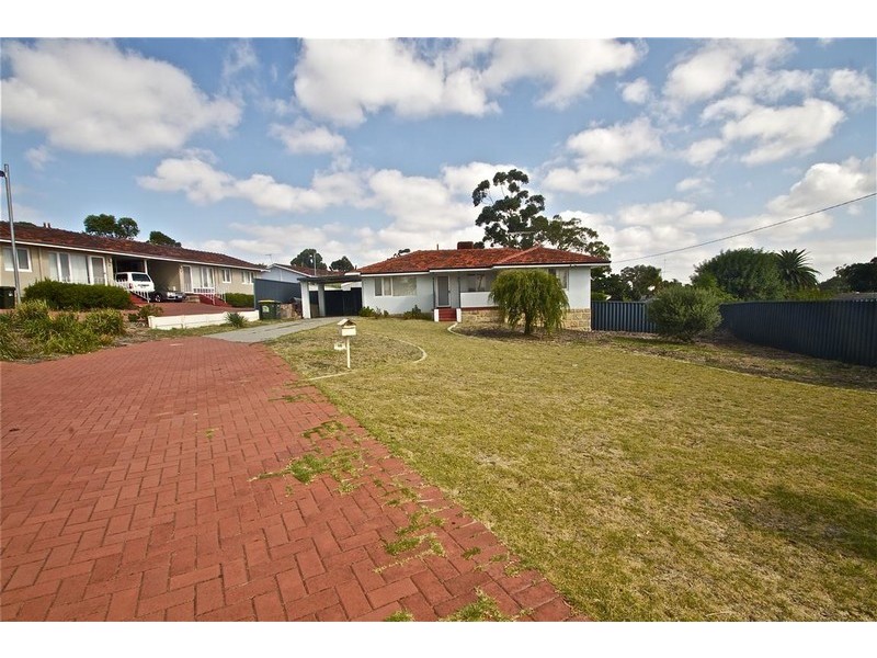 16 Keeley Way, Girrawheen WA 6064