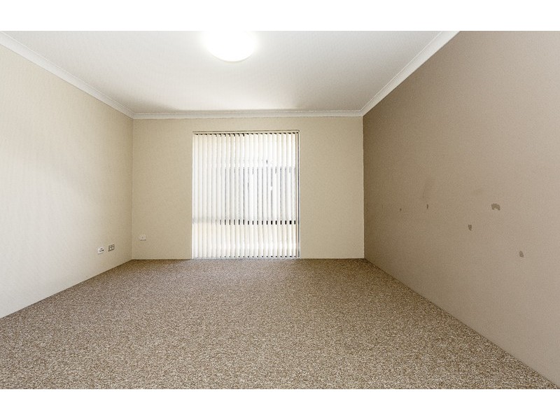 44 Alhambra Parkway, Landsdale WA 6065