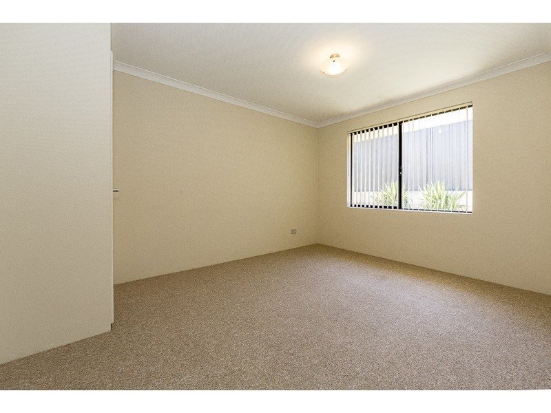 44 Alhambra Parkway, Landsdale WA 6065