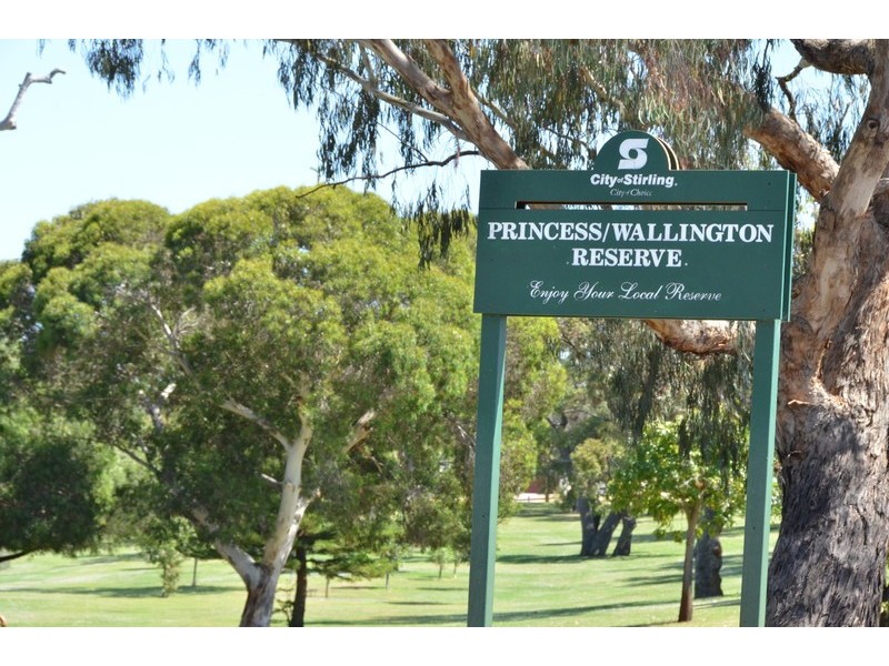 11 BARD Place, Balga WA 6061
