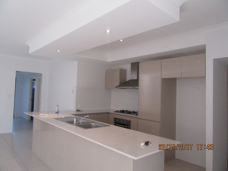 16 Hoypoy Gardens, Darch WA 6065