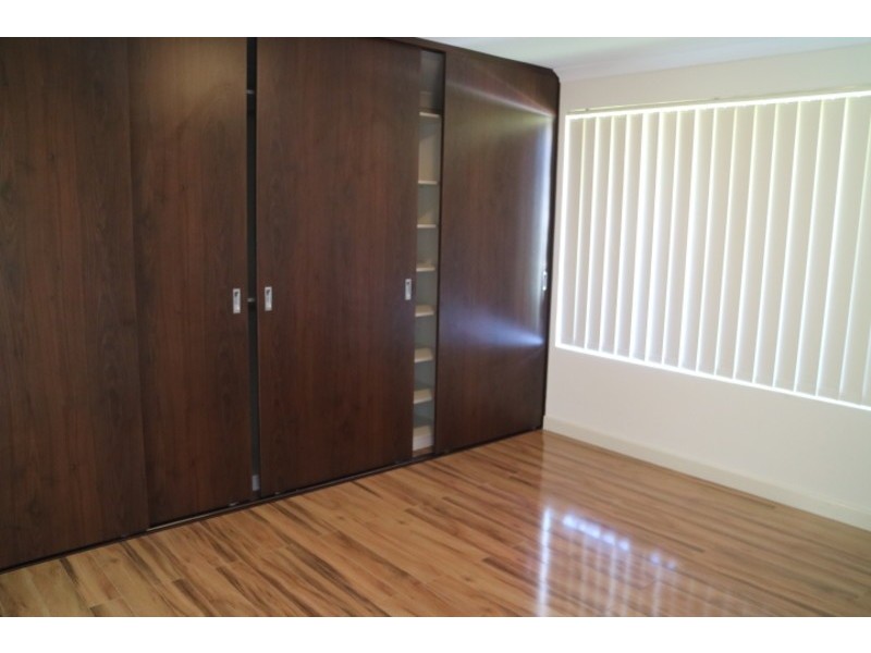 31 Brockwell Pathway, Landsdale WA 6065