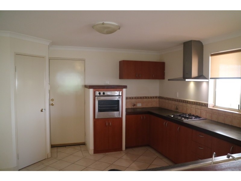 31 Brockwell Pathway, Landsdale WA 6065