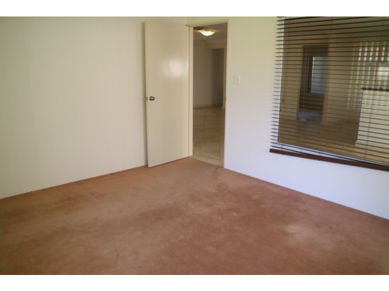 31 Brockwell Pathway, Landsdale WA 6065