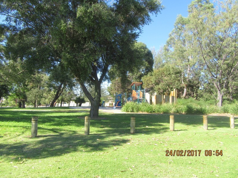 31 Brockwell Pathway, Landsdale WA 6065