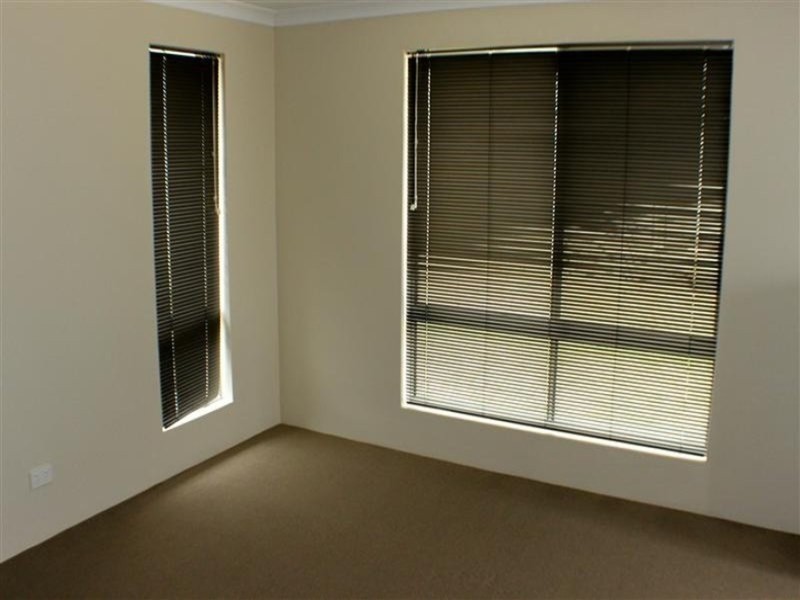 2 Tattershall Road, Darch WA 6065