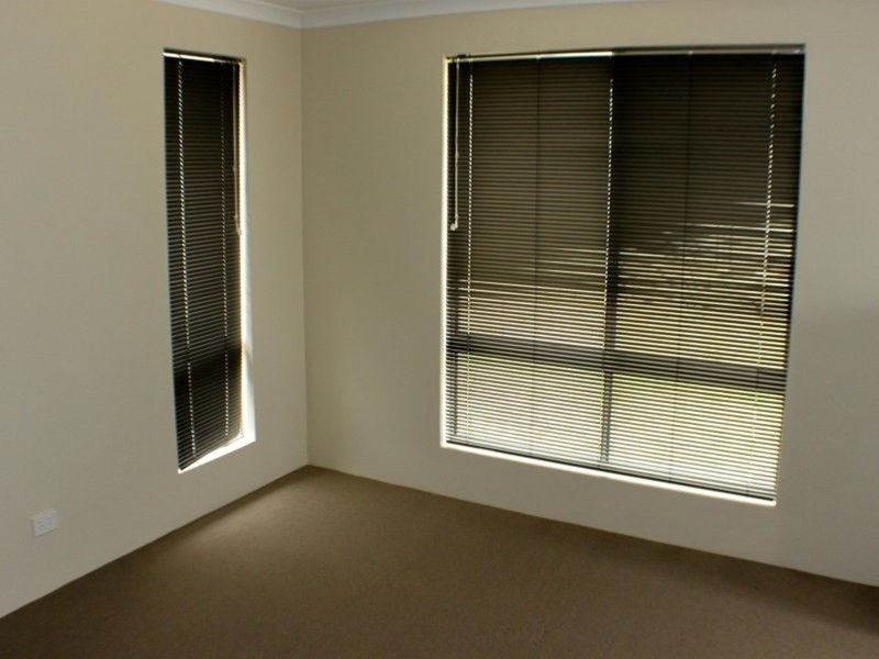 2 Tattershall Road, Darch WA 6065