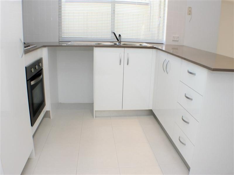 12 Chernoff Loop, Darch WA 6065