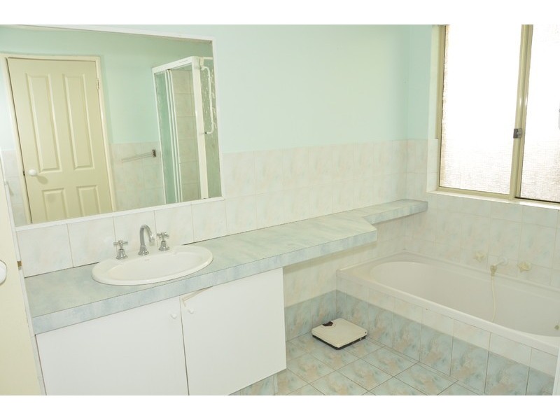 42A MOULDEN Avenue, Yokine WA 6060