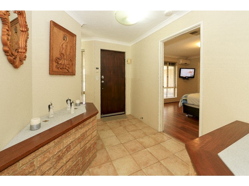 7 Cambrian Mall, Alexander Heights WA 6064