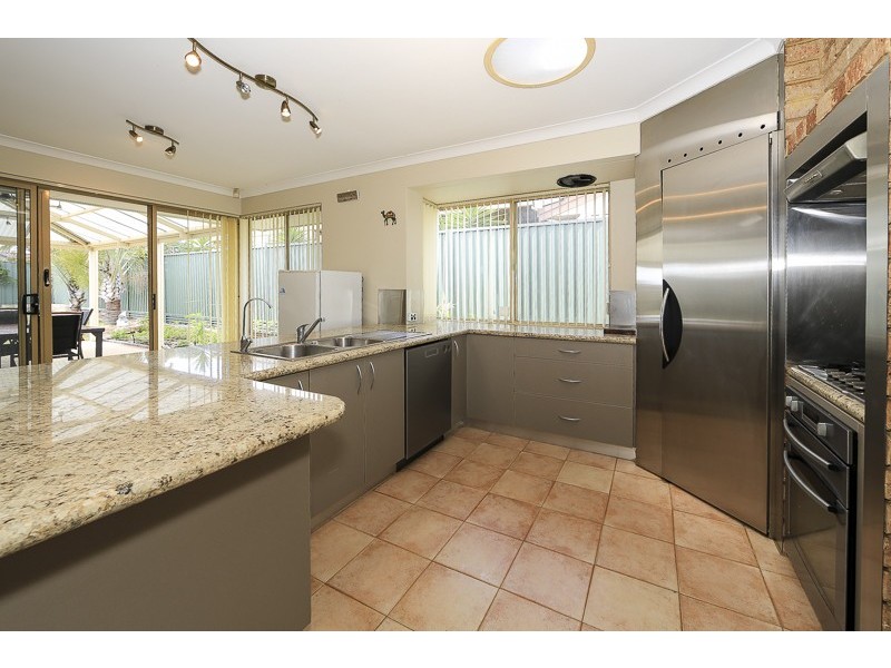 7 Cambrian Mall, Alexander Heights WA 6064