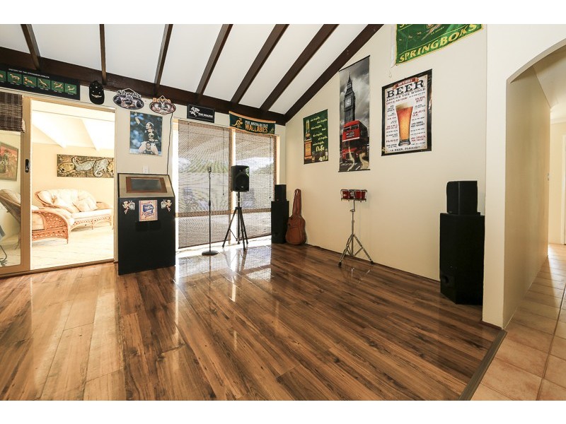 7 Cambrian Mall, Alexander Heights WA 6064