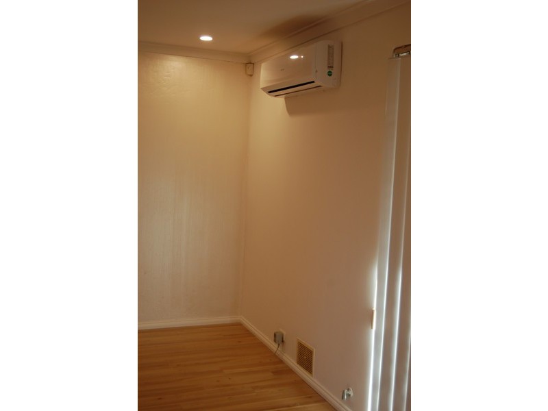 4/33 Leach Highway, Wilson WA 6107