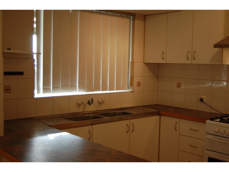 4/33 Leach Highway, Wilson WA 6107