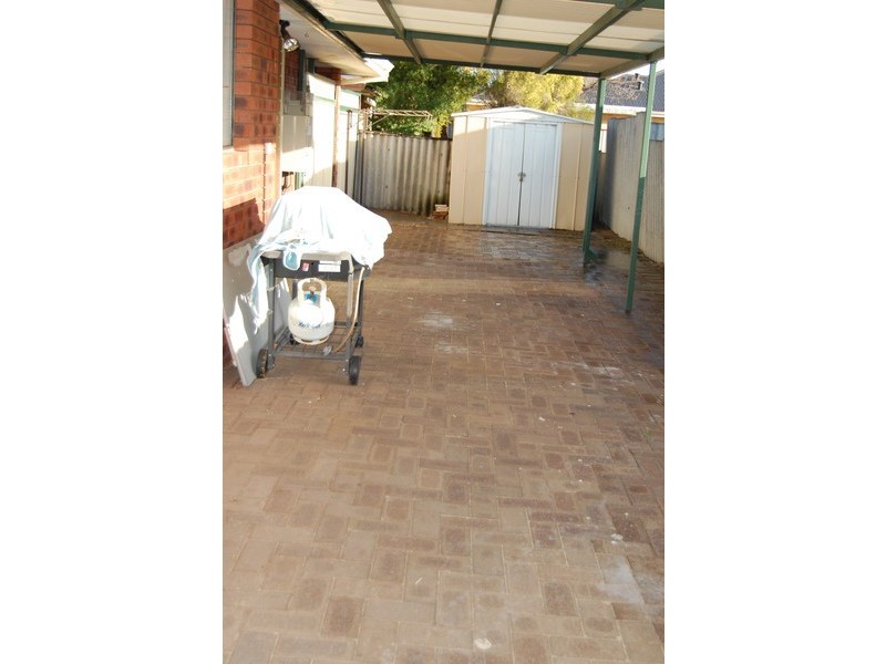 4/33 Leach Highway, Wilson WA 6107