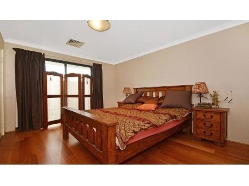 26 Sandringham Drive, Darch WA 6065