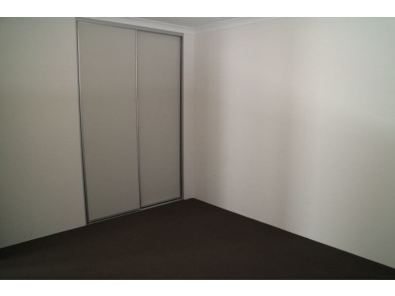 67 Bolton Way, Darch WA 6065