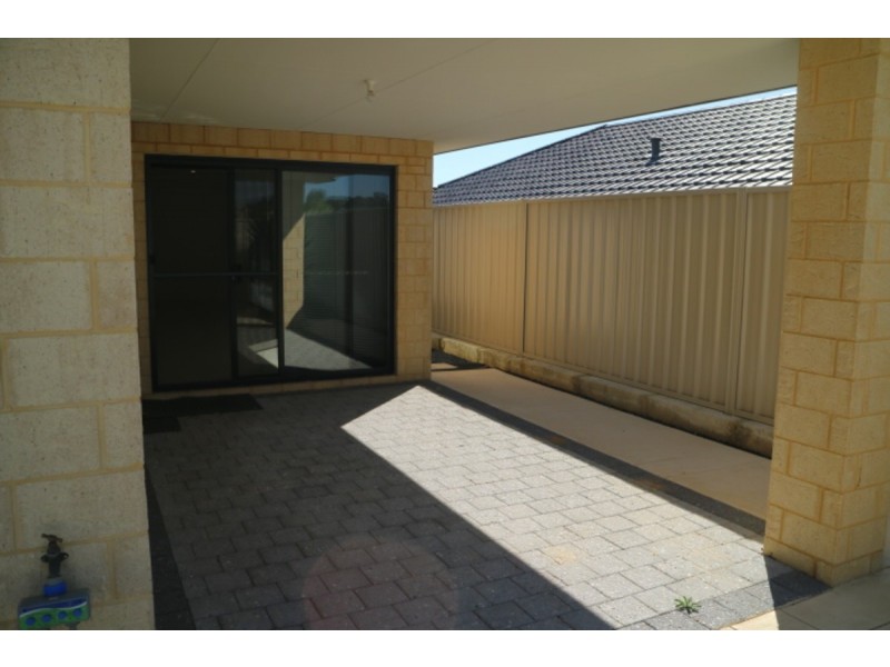 67 Bolton Way, Darch WA 6065