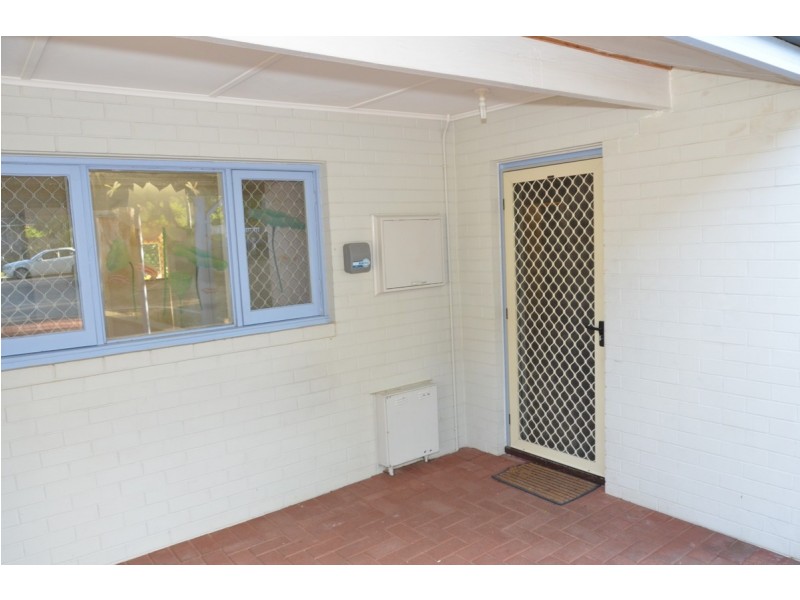 8D CASSERLEY Avenue, Girrawheen WA 6064