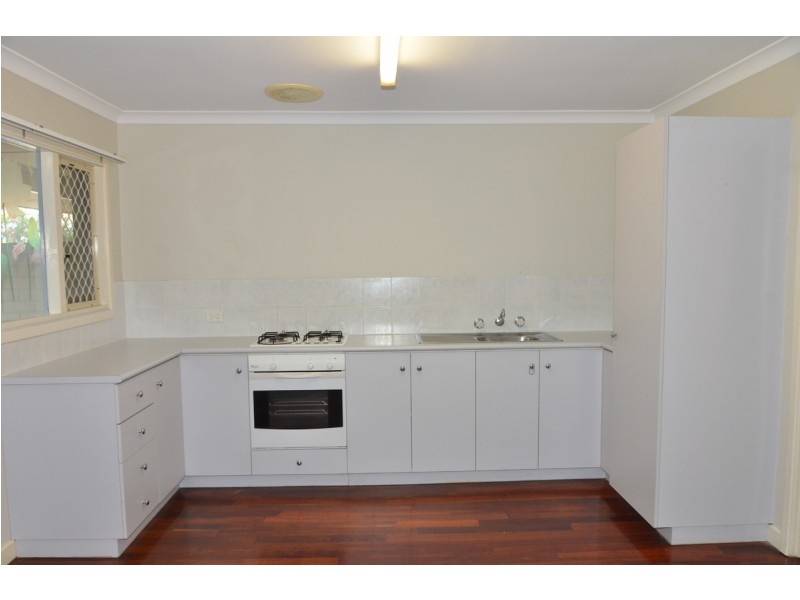 8D CASSERLEY Avenue, Girrawheen WA 6064