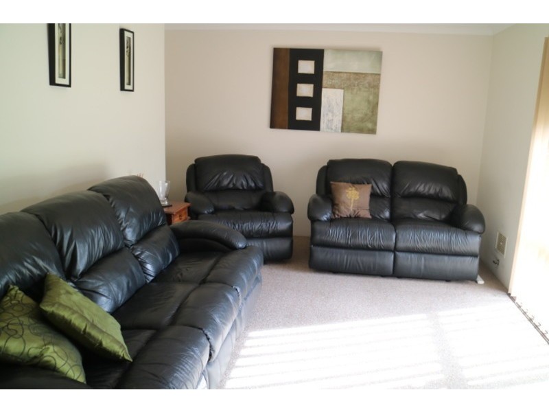 79 Hillcrest Road, Alexander Heights WA 6064