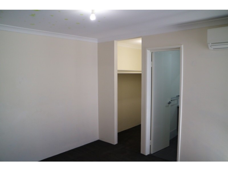 4/44 Russell Road, Madeley WA 6065