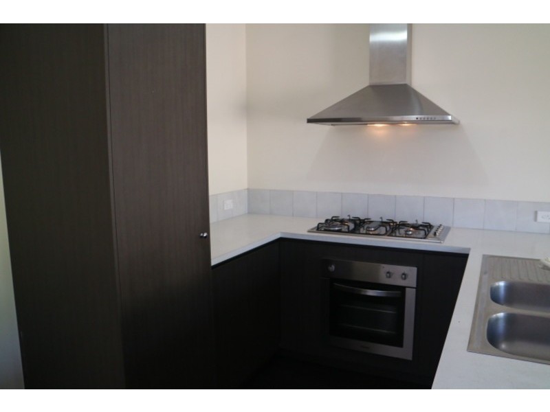 4/44 Russell Road, Madeley WA 6065