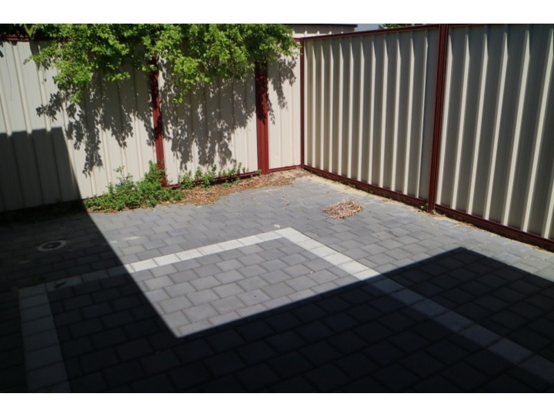 4/44 Russell Road, Madeley WA 6065