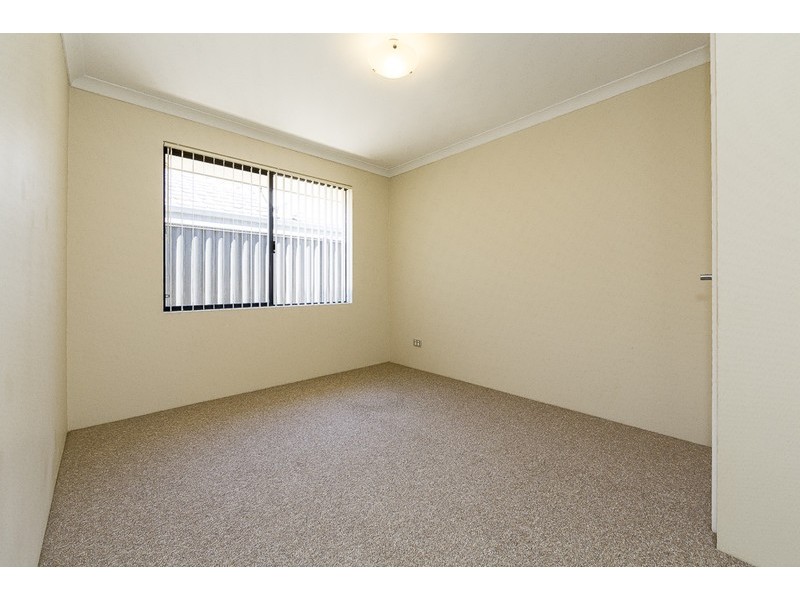 44 Alhambra Parkway, Landsdale WA 6065