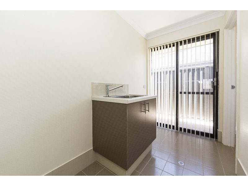 44 Alhambra Parkway, Landsdale WA 6065