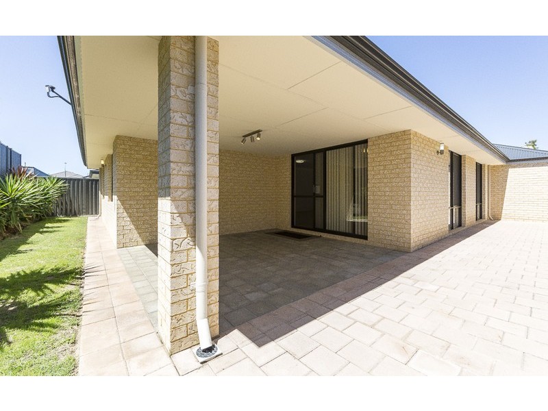 44 Alhambra Parkway, Landsdale WA 6065