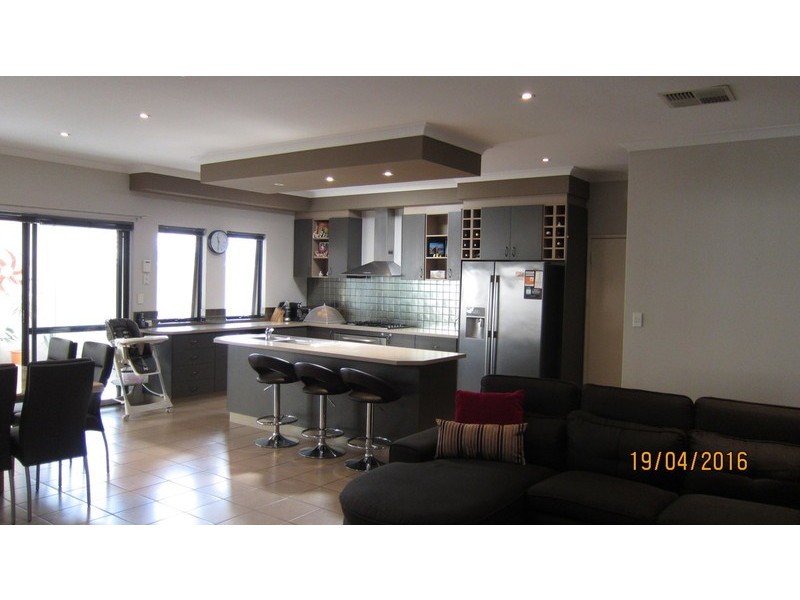 1 Lavender Chase, Darch WA 6065