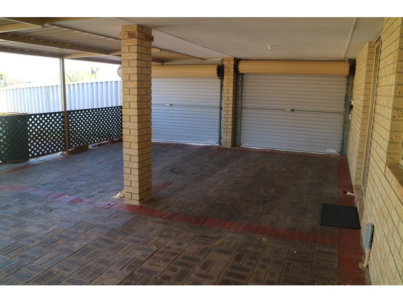 1 Saracen Way, Marangaroo WA 6064