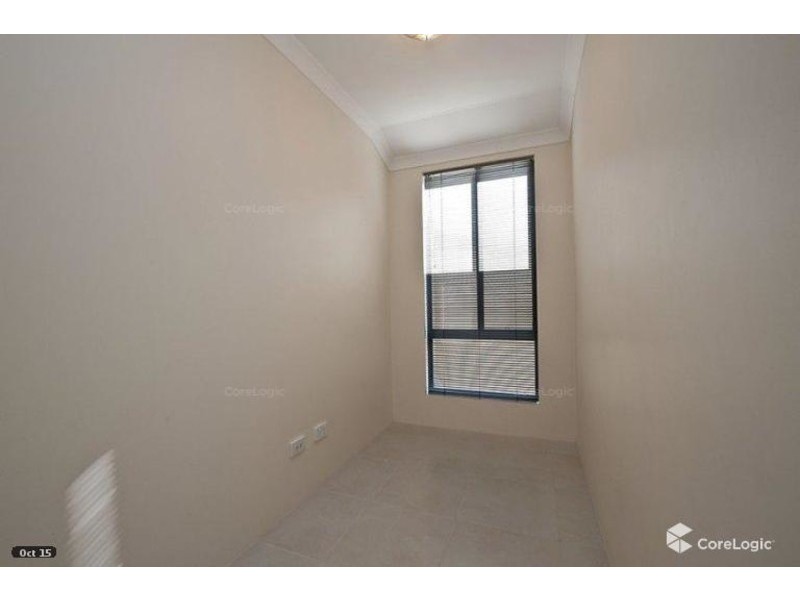 11 Speranza Parkway, Sinagra WA 6065