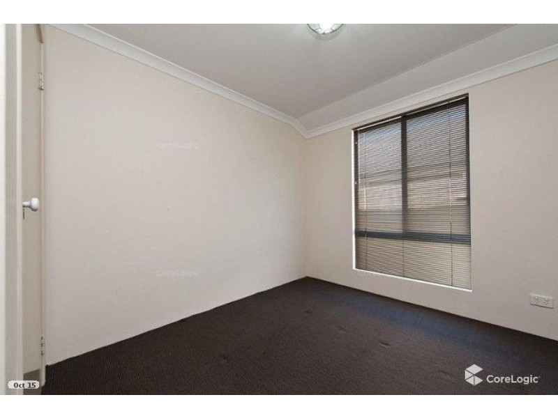 11 Speranza Parkway, Sinagra WA 6065