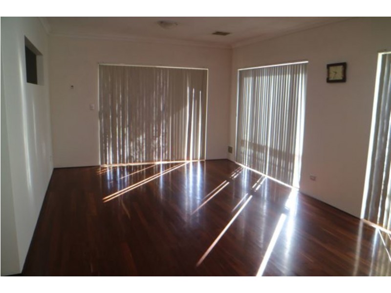 43 Tissington Drive, Darch WA 6065