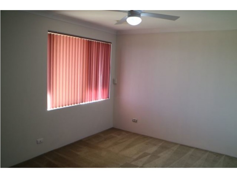 43 Tissington Drive, Darch WA 6065