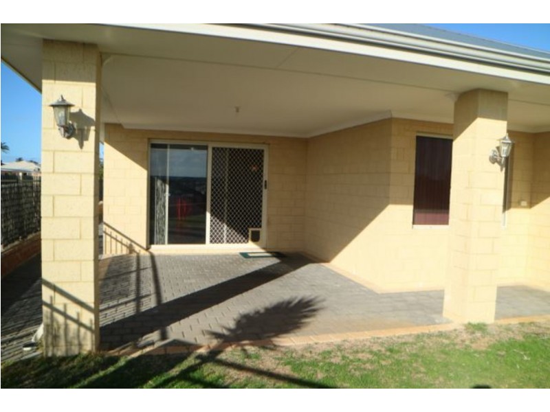 43 Tissington Drive, Darch WA 6065