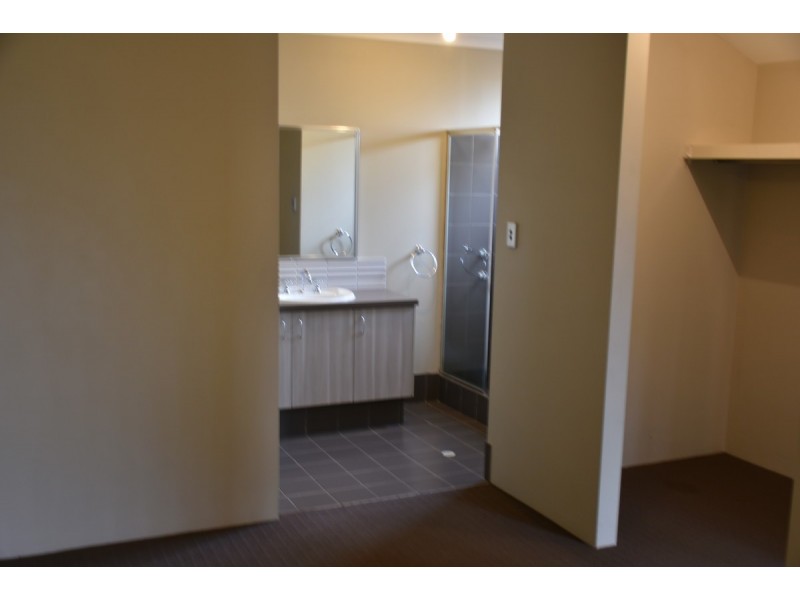 32 Babylon Bend, Landsdale WA 6065