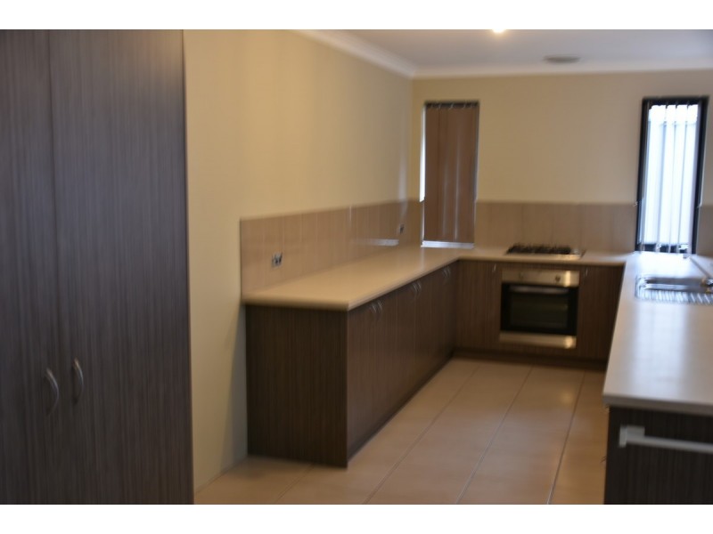 32 Babylon Bend, Landsdale WA 6065