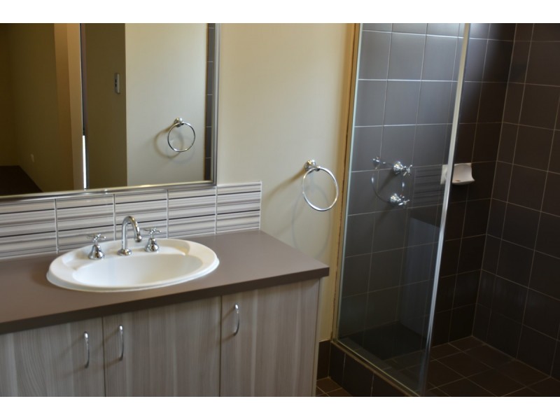 32 Babylon Bend, Landsdale WA 6065