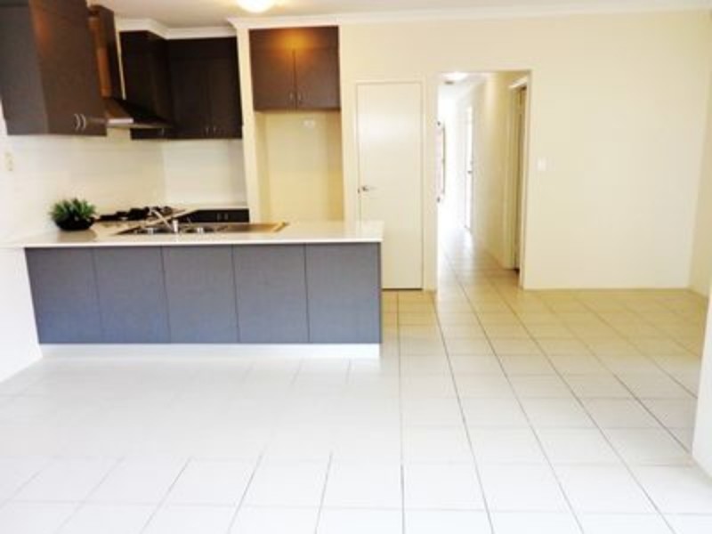 10 Skeit Road, Darch WA 6065