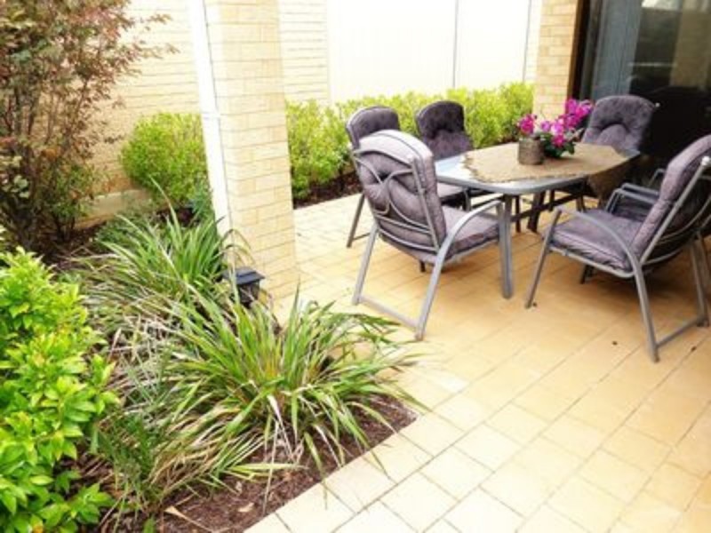 10 Skeit Road, Darch WA 6065