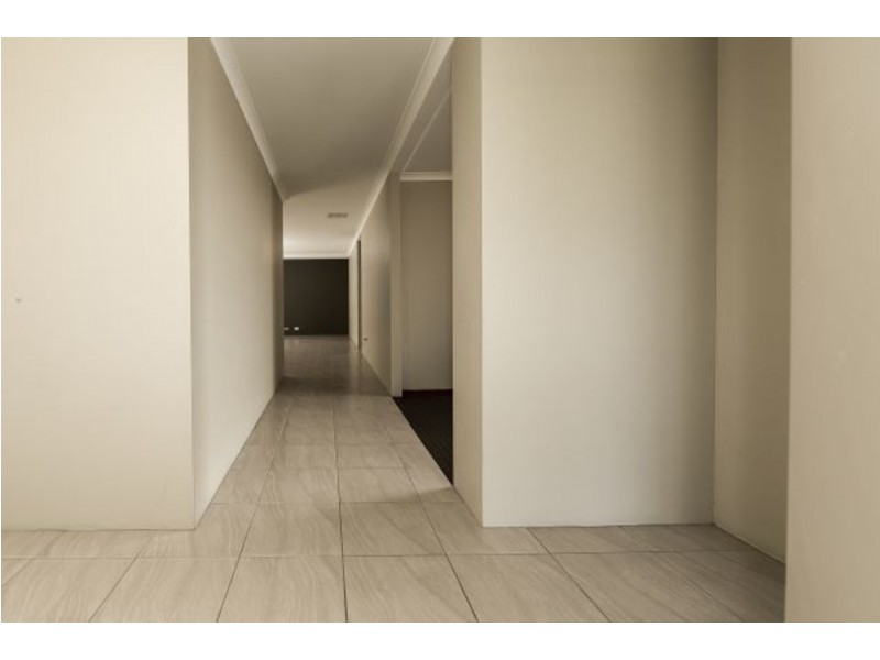 32 Babylon Bend, Landsdale WA 6065