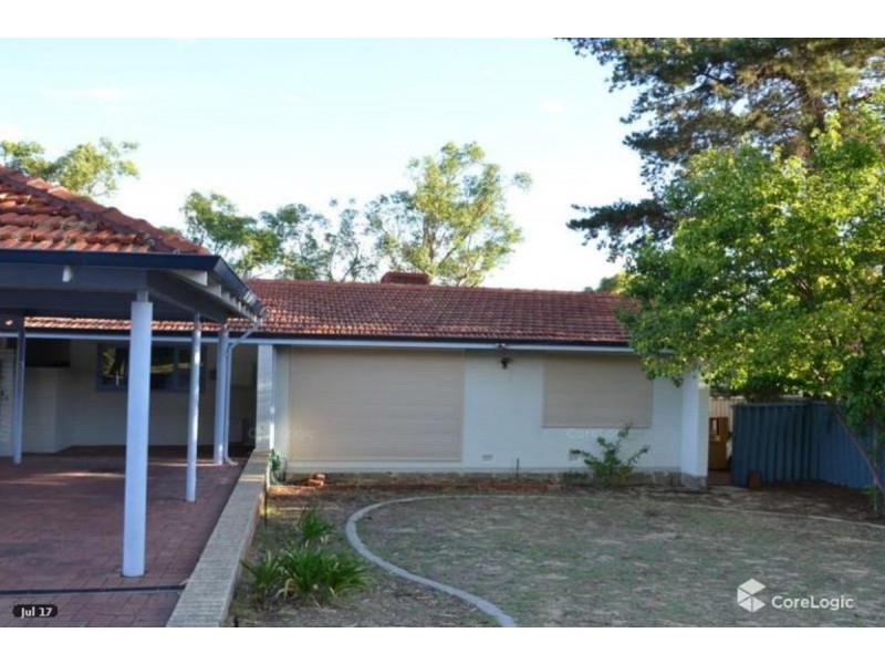 8D CASSERLEY Avenue, Girrawheen WA 6064