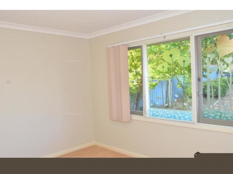 8D CASSERLEY Avenue, Girrawheen WA 6064