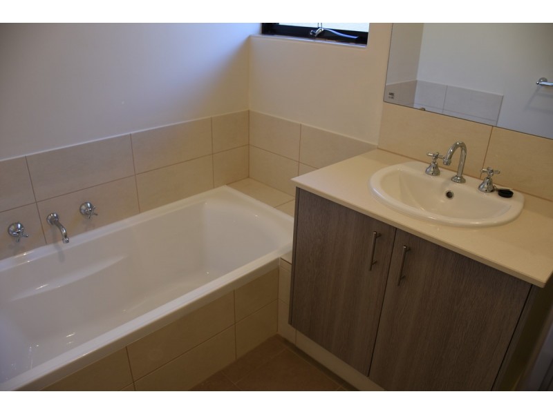 15 Hvar Street, Madeley WA 6065