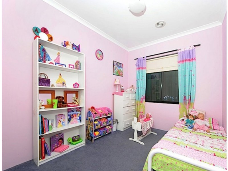 332 Kingsway, Landsdale WA 6065