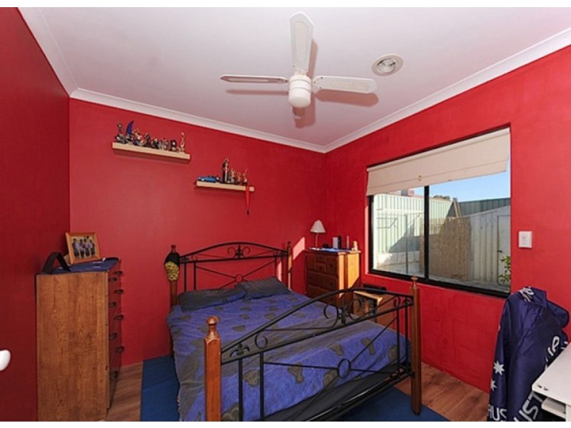 332 Kingsway, Landsdale WA 6065